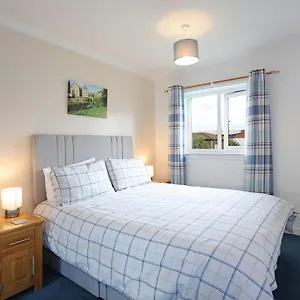  Apartment Ideal Location With Free On-site Private Parking United Kingdom